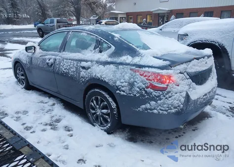 2013 Nissan Altima 2.5 S from USA, damaged, VIN 1N4AL3AP8DN573137